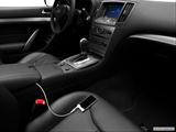  Zune and auxiliary jack photo